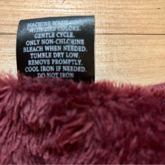 Gold Rush Crew Neck Long Sleeve Fleece Sweatshirt Maroon Top - Size XS - Picture 4 of 7